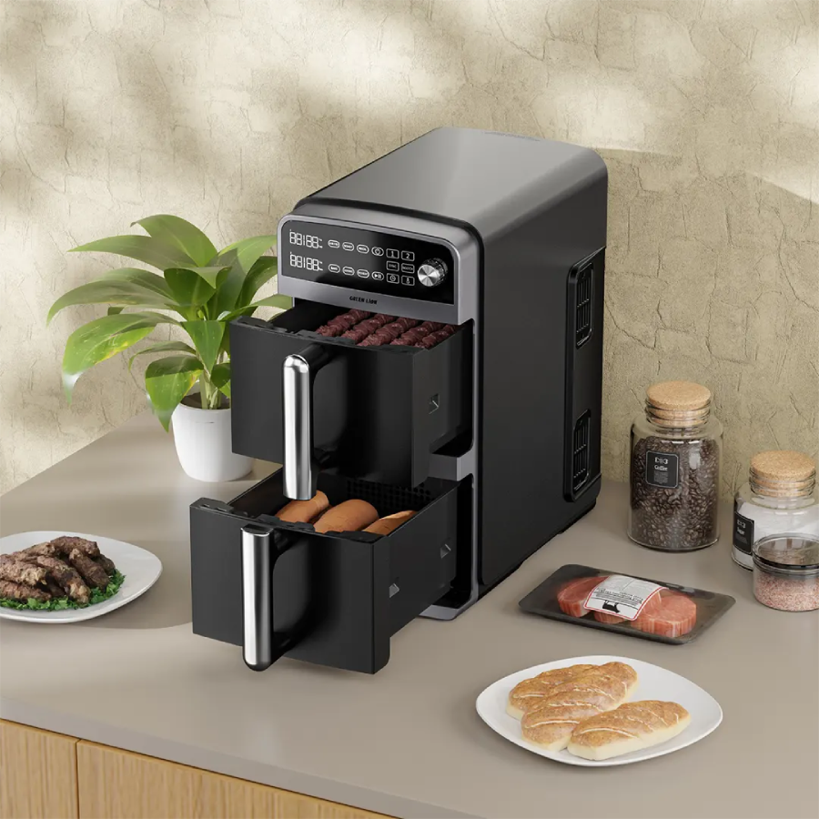 Powerful 2400W air fryer with dual 5L compartments for cooking two dishes at once Durable